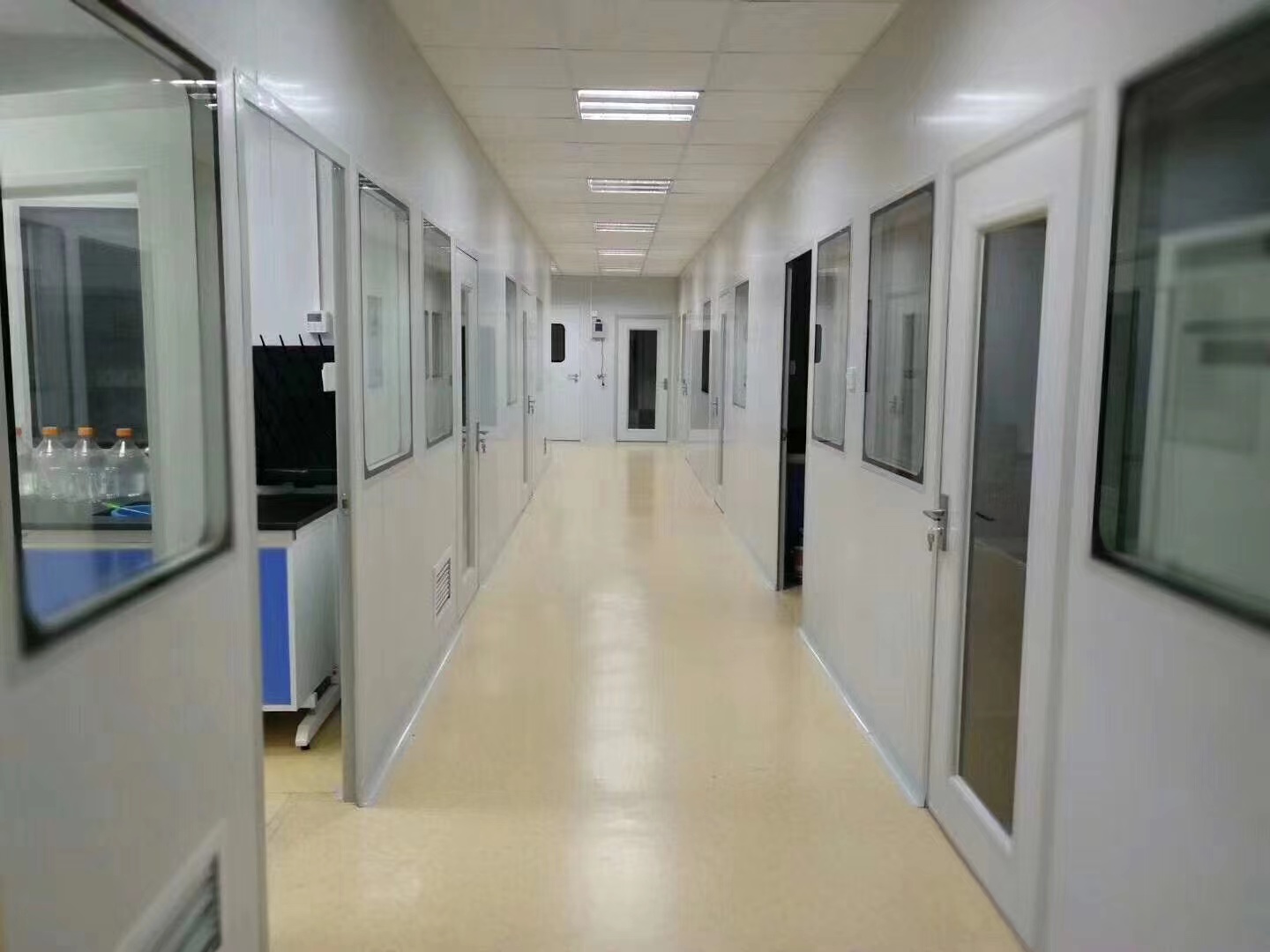 無菌無塵車間適合做什么?實(shí)驗(yàn)室需要這樣做裝修嗎?